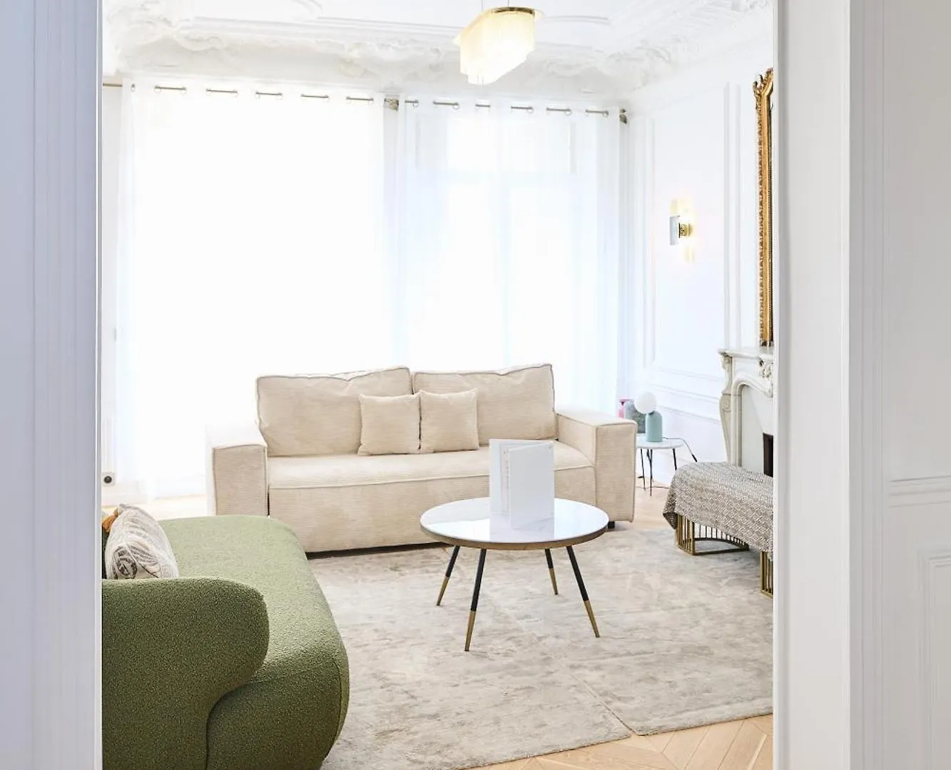 Champs Elysees!Montaigne, New Luxurious 6Pers Flat Paris